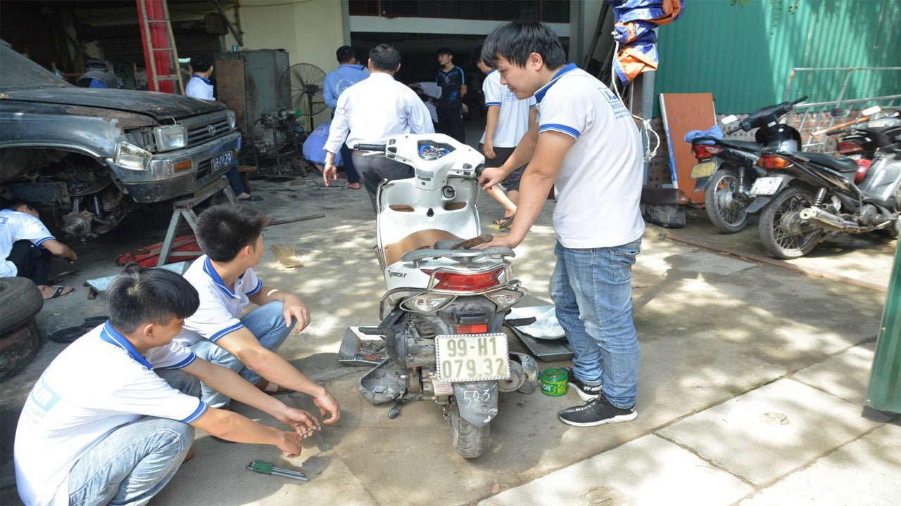 TRUNG HIẾU MOTOR - Chuỗi cửa hàng sửa chữa xe máy tại TPHCM 6 sửa chữa xe uy tín tại tp hồ chí minh